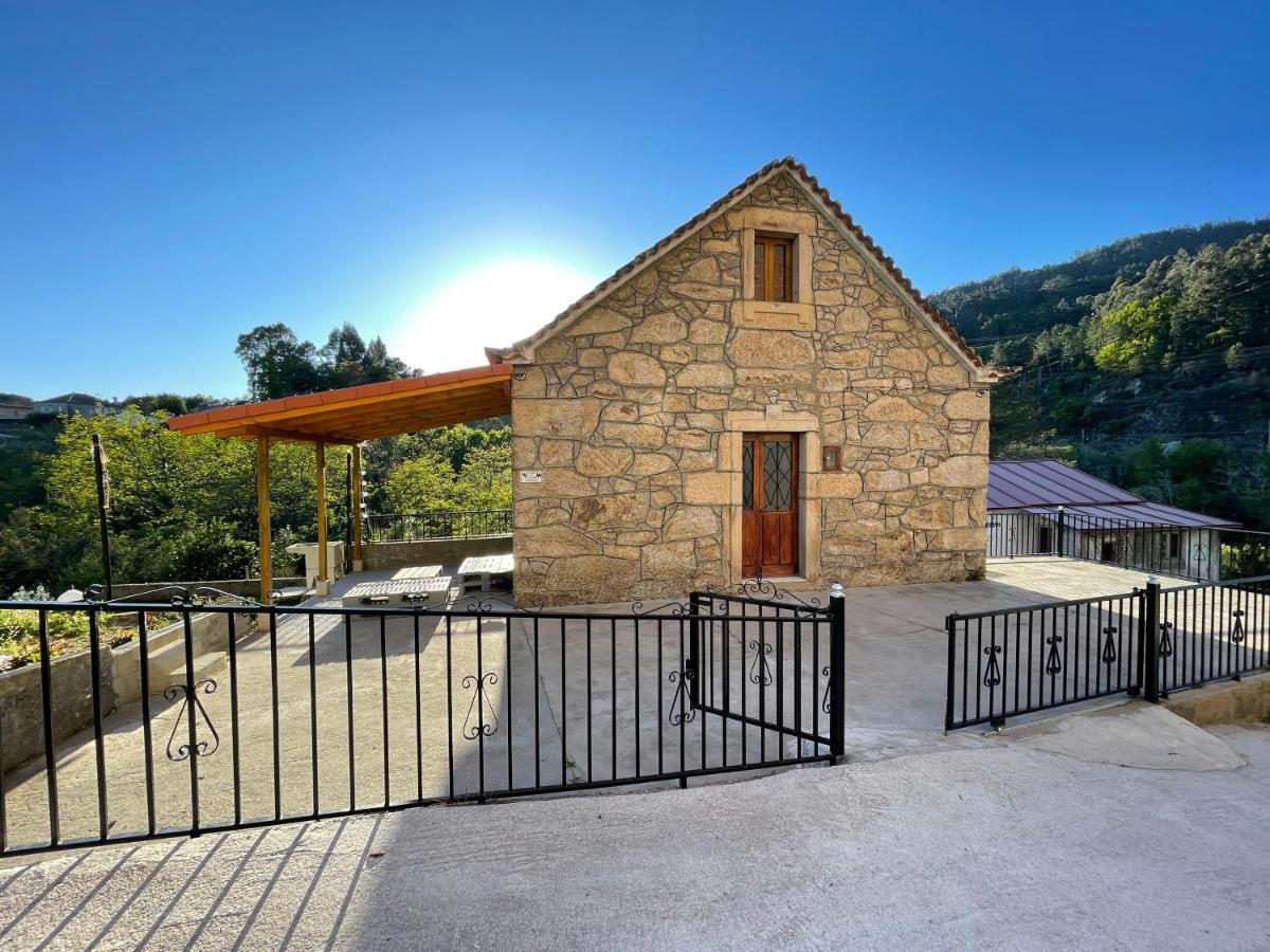 Casa 2 Gallos Holiday home *